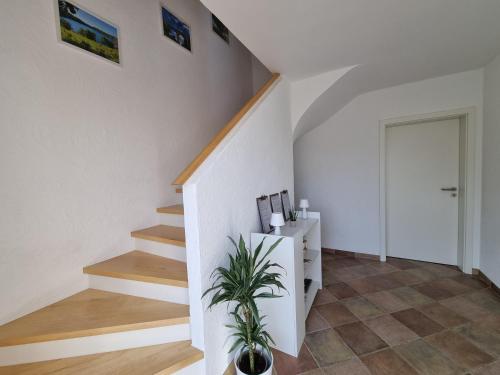 Wellnesshaus Dorfblick mit Outdoor-Jacuzzi und Infrarotkabine, NEU! in 德賴布呂克