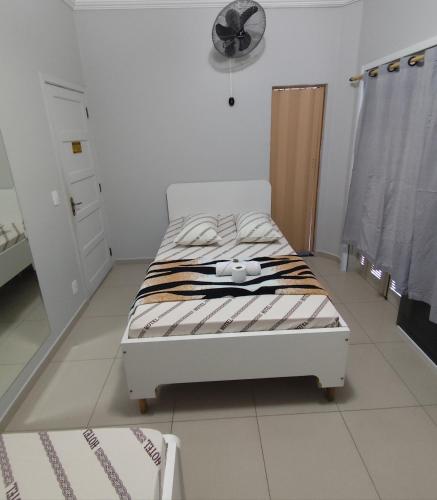 Hotel Amanhecer -650M DA FERINHA DA MADRUGADA ,1,3 KM DA 25 DE MARÇO, 550M DO MERCADÃO MUNICIPAL ,1,1 KM DA ESTAÇÃO DA LUZ – Sao Paulo, MA