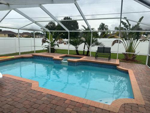 Luxury 4Br/2Ba Lakeland Pool Home in Lakeland, USA