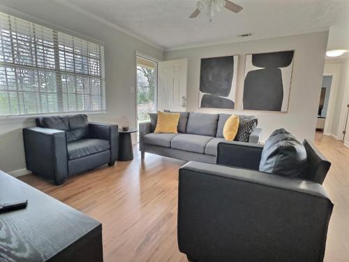 Newly Remodeled Uniontown Stay