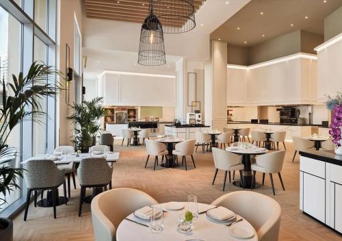 JW Marriott Marina - The Address Dubai Marina - image 10