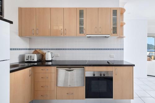 Apartment with Sea View image 6