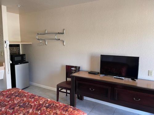 Soledad Motel 8 - image 3