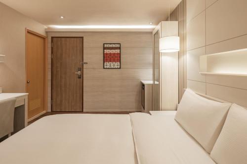 Business Double Room (No Window) room in Kindness Hotel - Zhongshan Bade Branch
