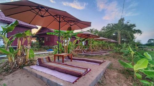 外観, Chanhthida Guesthouse and The River Front Restaurant in ドン コーン