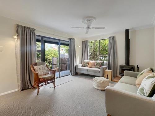 6 Beds 2 Bathrooms Private Holiday Home