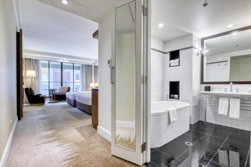 Amora Hotel Jamison Sydney - image 6
