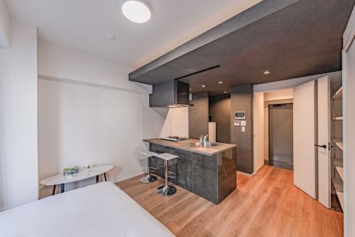 Namba River Side Garden Hotel 302