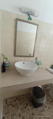 Double Room image 3