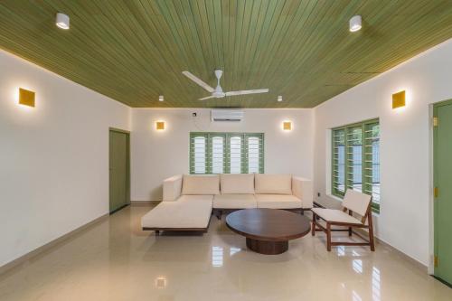 Yalchi Villa