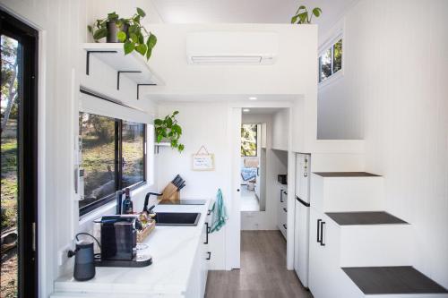 Sandy Hill Forest Tiny Home in Yankalilla