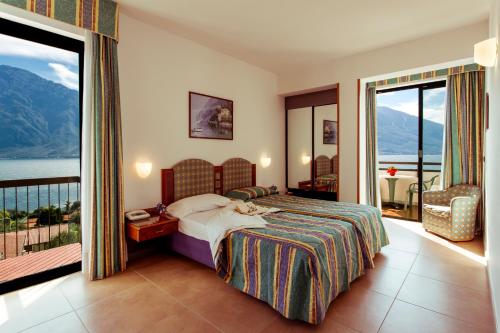 Вид, Hotel Ilma Lake Garda Resort in Лимоні Сул Гарда
