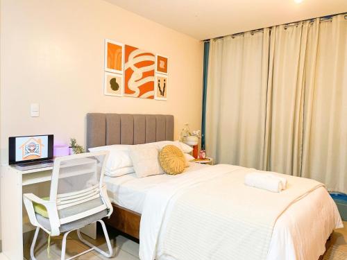 BGC Stay: Prime Condo AcrossGrand Hyatt #oursw32p, Manila