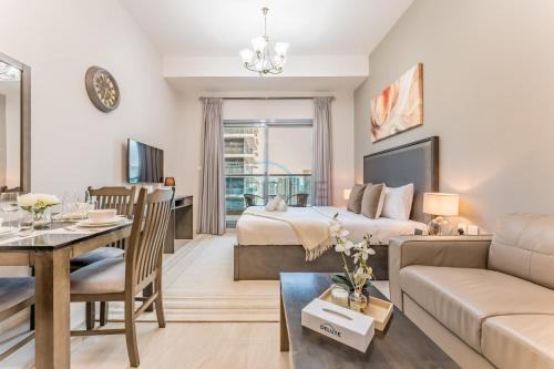 City View Studio Minutes to Burj Khalifa, Elite Business Bay Residence by Deluxe Holiday Homes, Dubaï (photo 2)