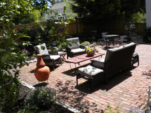 บริการและสิ่งอำนวยความสะดวก, Benjamin F. Packard House Bed and Breakfast in บาร์ท (ME)