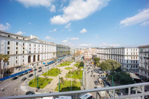 Tony Suites Napoli, Неаполь