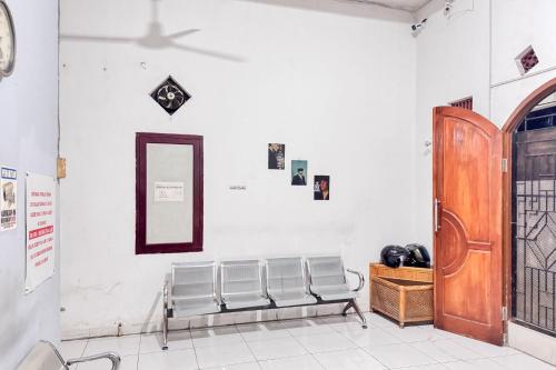 RedDoorz at Wisma Hiro Dwikora Palembang – Palembang, ID