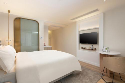 Guilin O-LIVE social Hotel By Li River -Adjacent Elephant Hill -Pedestrian Street-Twin Towers-Medite - Photo 2