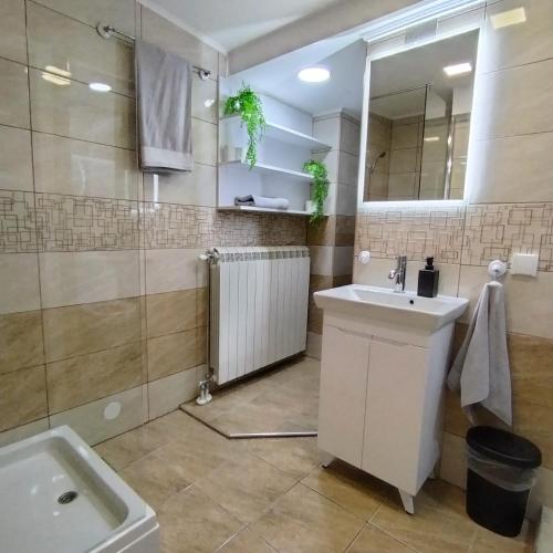 Central Sweet Home I M 2 - image 3
