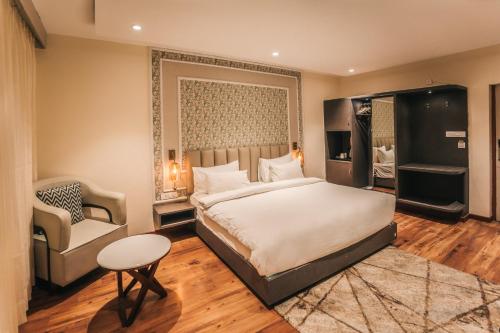 New Hotel Snow Crest in บาดรินารถ