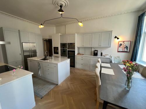 Frogner Central - 212 sqm, pool table, 3 bathrooms, Осло (фото 8)
