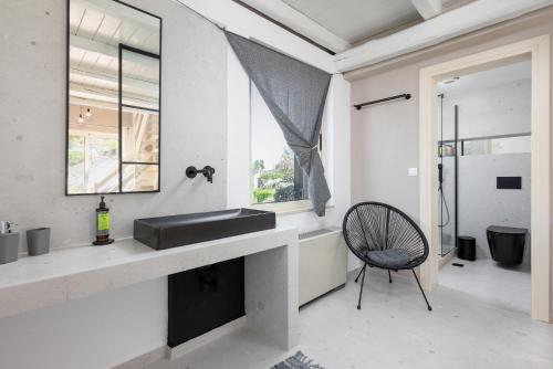 Eliathos Hillside Retreat Room Type - Deluxe Loft