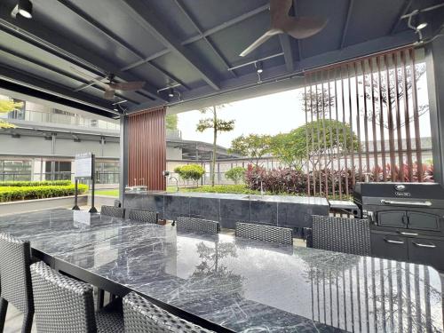 富力公主灣設計師套房 - 由NEO飯店管理 (R&F Princess Cove Designer Suites by NEO) in 新山市