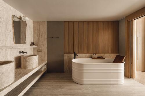 Faciliteiten, PURO Warszawa Stare Miasto near Monument to the Warsaw Uprising