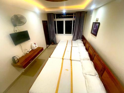 Mixed Dormitory Room image 1