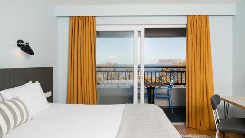 2 twin beds