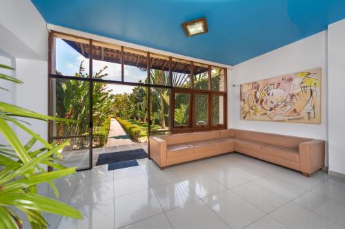 Atlantida Park Hotel - image 4