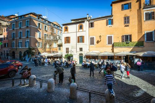 Rome As You Feel - Trastevere Nest with Secret Patio, Rome (photo 6)
