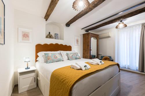 Rome As You Feel - Trastevere Nest with Secret Patio, Rome (photo 2)