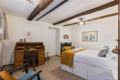 Rome As You Feel - Trastevere Nest with Secret Patio, Rome (photo 8)