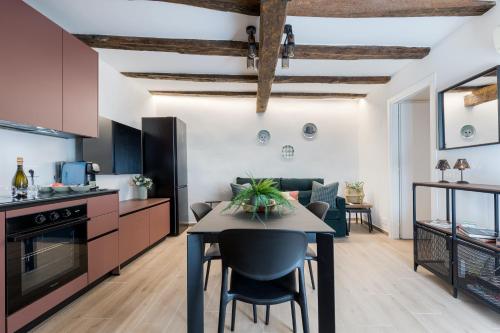 Rome As You Feel - Trastevere Nest with Secret Patio, Rome (photo 9)