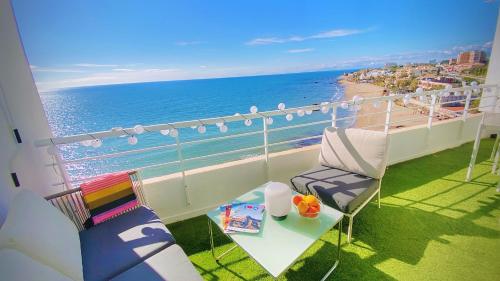 Estrella del Mar - Beachfront with Panoramic Sea View, Malaga