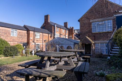 Cromwell Lodge Hotel by Greene King Inns in Бенбері