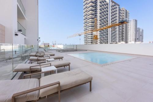 60 m² Talo alueella Jumeirah Lakes Towers, 1 makuuhuone(tta), 1 yksityistä kylpyhuone(tta) (Silkhaus Classic 1BDR Apartment | Binghatti House) in Jumeirah Village Circle