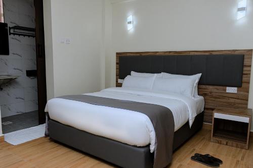 Canopy View Hotel in מרו