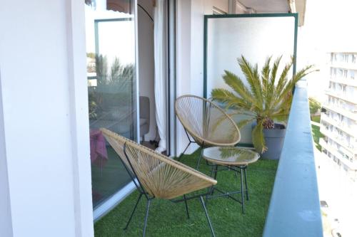 Appartement 2P vue mer Antibes in Laval
