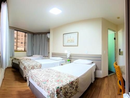 Standard Triple Room image 1