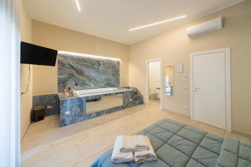 B&B POMPEI CENTER LUXURY VIA ROMA - Tap to explore photos