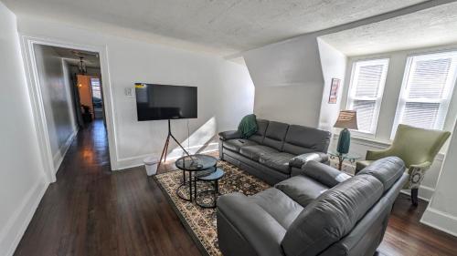 Rooftop GreeneHouse Suite