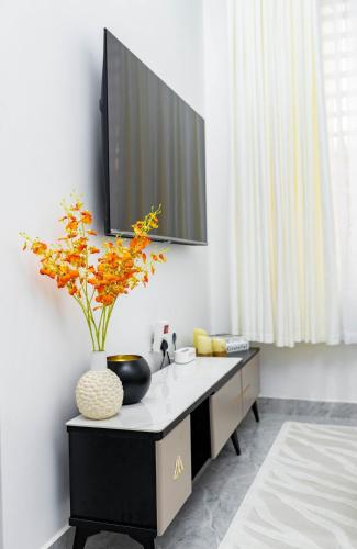 One-Bedroom Apartment image 10