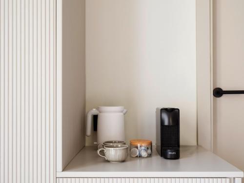 Medium Room image 2