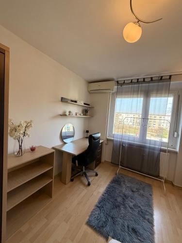 Flat close to University with private parking, Ljubljana (photo 7)
