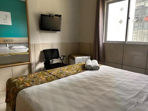 Double Room image 2