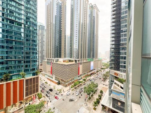 BGC Staycation: 1BR Condo Uptown Area #ournw12d, Manila
