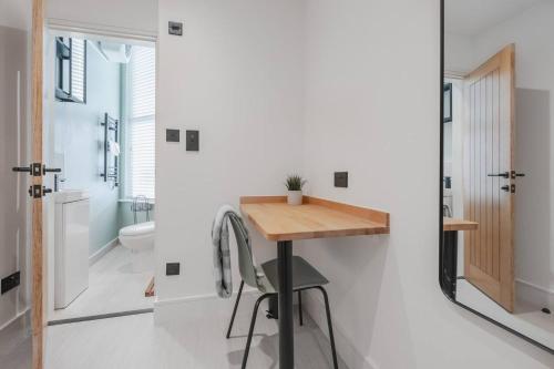 Focus Stay Shared Kitchen Work Desk Parking, Liverpool (fotografie 7)