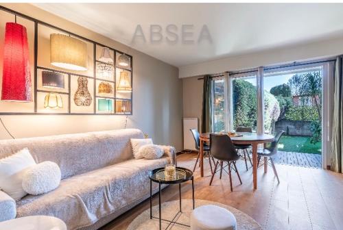 Nice Renovated Studio With Garden Pool Air Conditioning 4 Sleeps, Nice